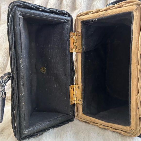 Vintage Wicker Handbag - Picture 14 of 16